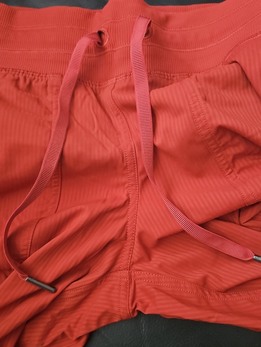 Lululemon Dance Studio Mid-Rise Jogger Pants Drawstring Autumn Rust Sz 2 - Picture 10 of 10